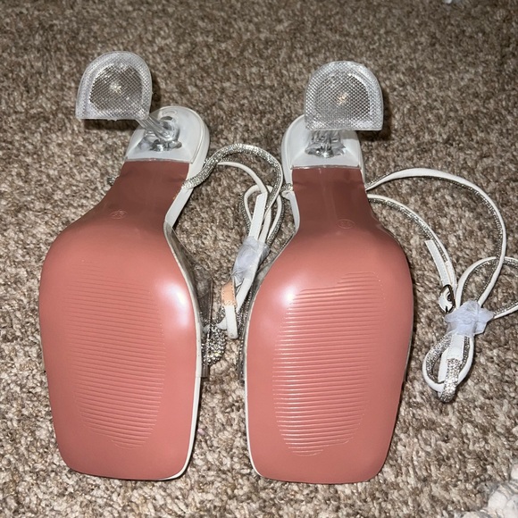 Brand new/never worn bridal heels, size 8.5 - never ended up wearing them! - Picture 7 of 9